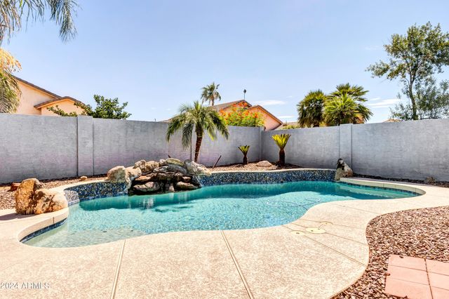 1113 E Betsy Lane, Gilbert, AZ 85296