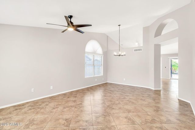 1113 E Betsy Lane, Gilbert, AZ 85296