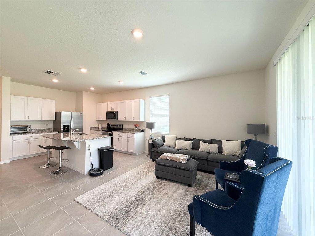 Image 14 of property listing at 1503 ISLETA LOOP, Kissimmee, FL 34741