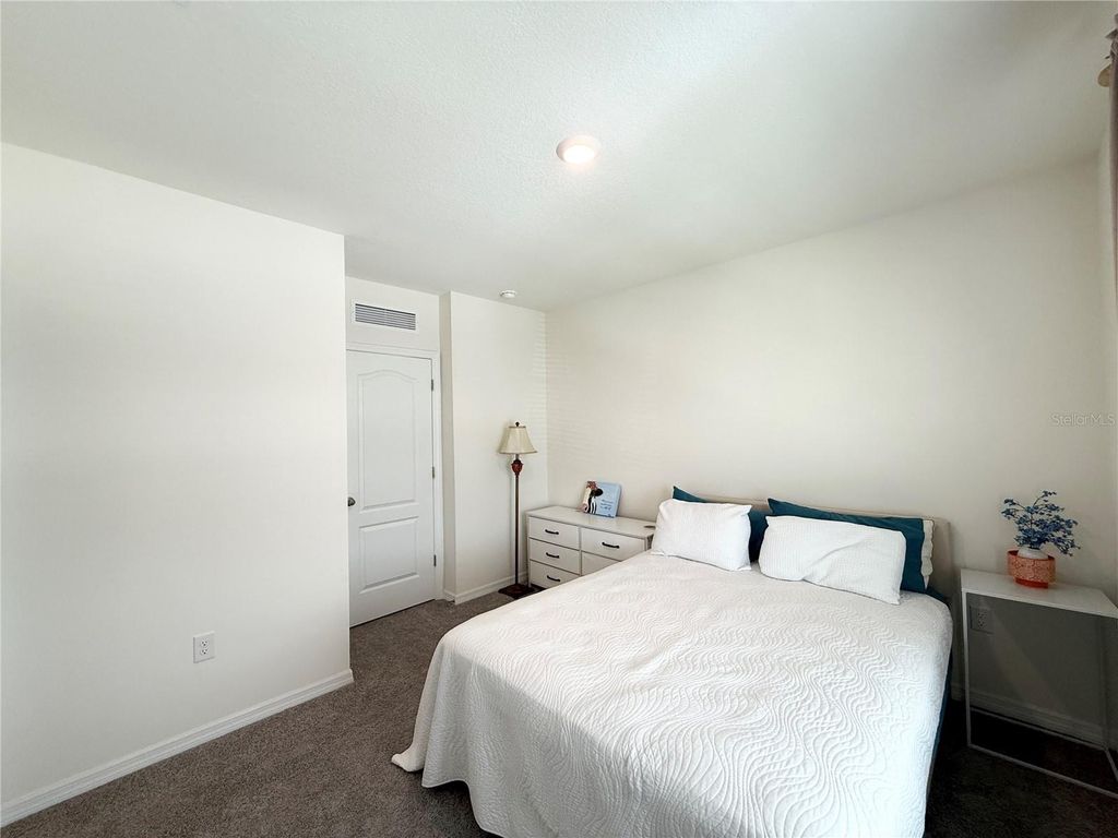 Image 26 of property listing at 1503 ISLETA LOOP, Kissimmee, FL 34741