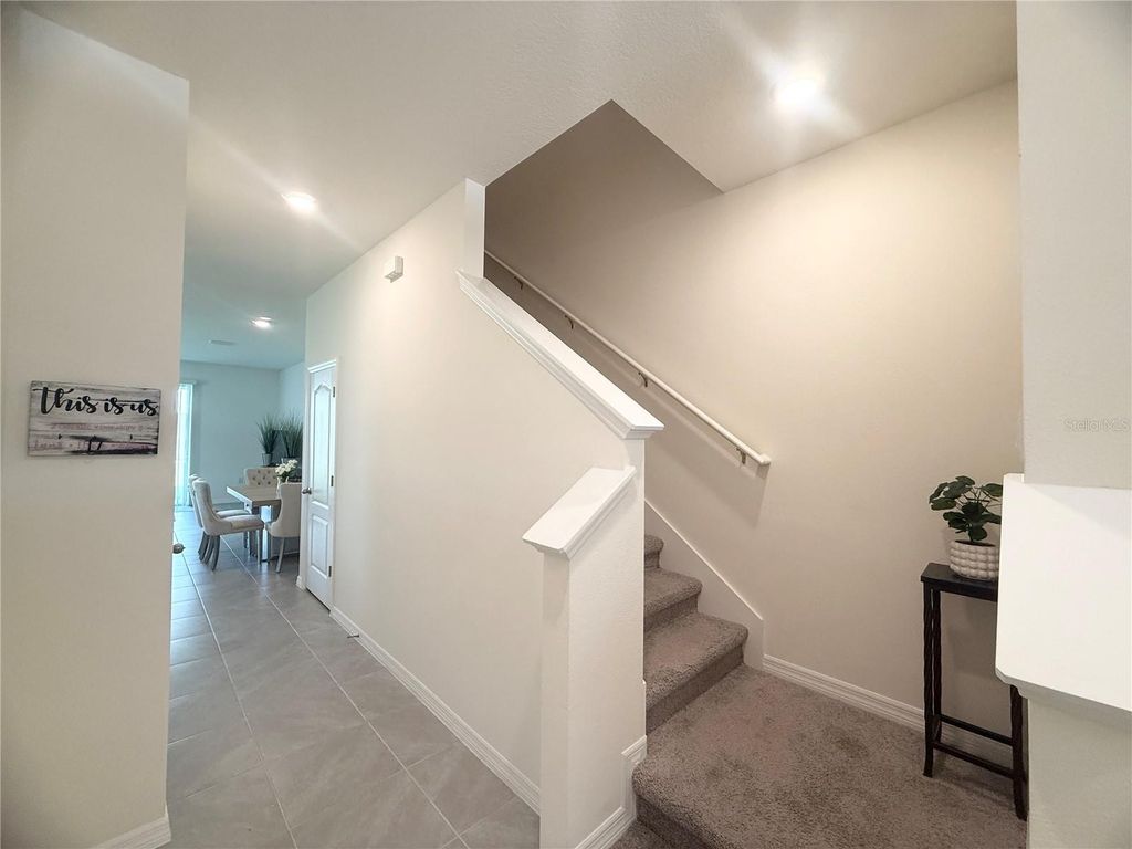 Image 4 of property listing at 1503 ISLETA LOOP, Kissimmee, FL 34741