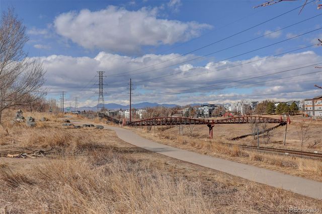 1040 N Stuart Street, Denver, CO 80204