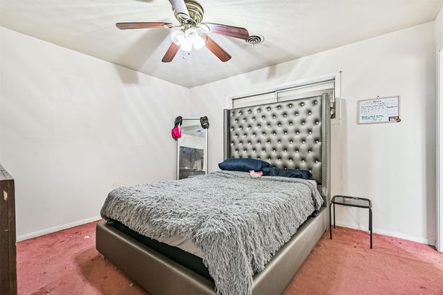 901 N Amburn Road, Texas City, TX 77591