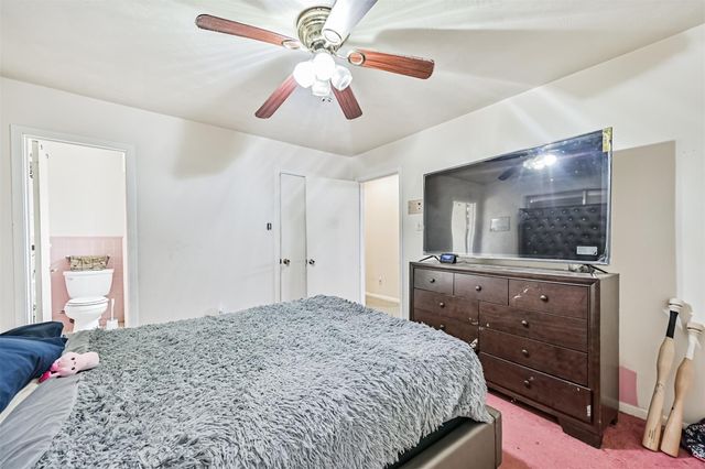 901 N Amburn Road, Texas City, TX 77591