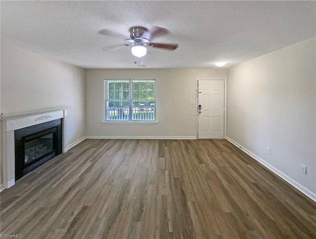301 Bedford Park Drive, Winston-salem, NC 27107