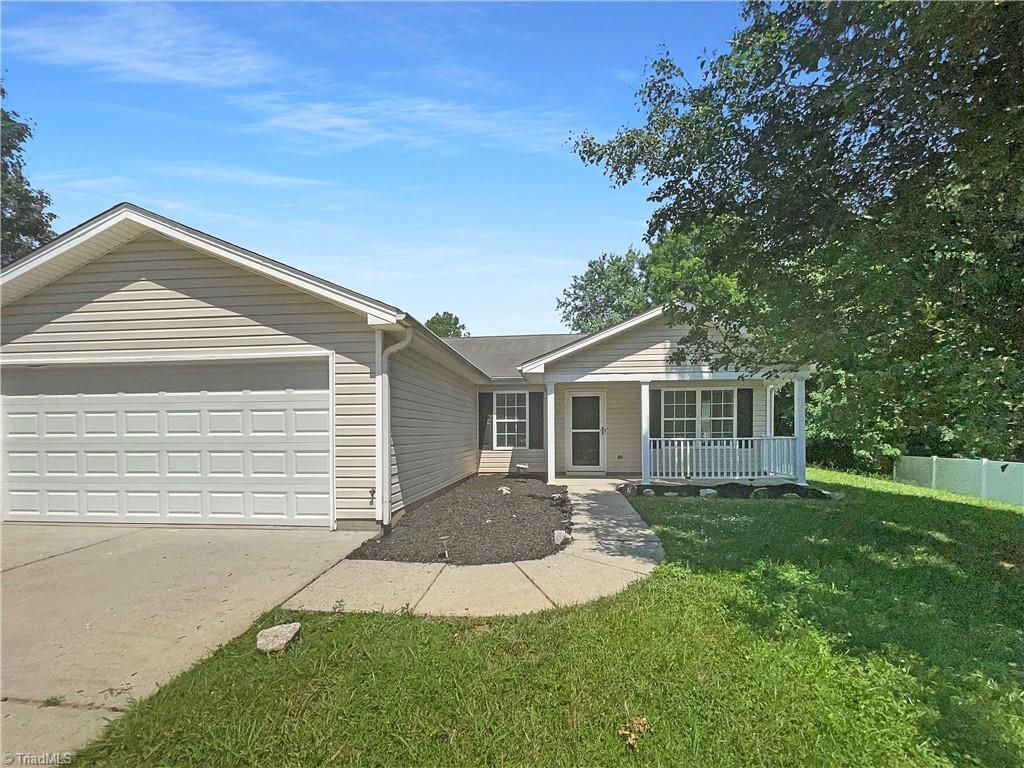 301 Bedford Park Drive, Winston-salem, NC 27107