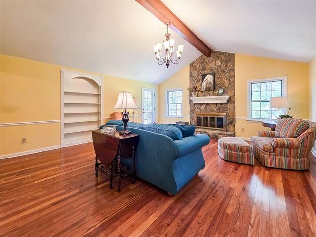 4093 Deerbrook Way SW, Lilburn, GA 30047