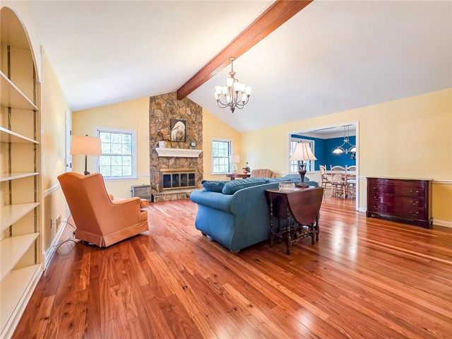 4093 Deerbrook Way SW, Lilburn, GA 30047