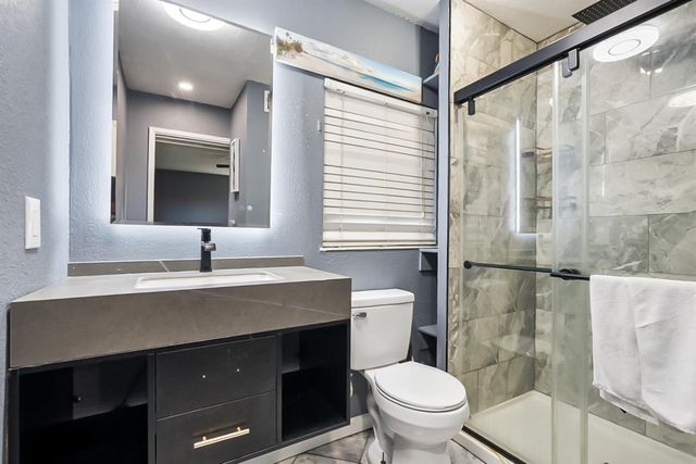 904 Tahoe Dr, Modesto, CA 95350