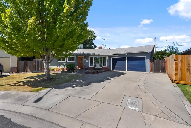 904 Tahoe Dr, Modesto, CA 95350