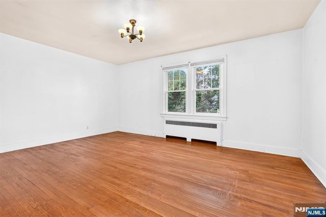 215 Terrace Avenue, Hasbrouck Heights, NJ 07604