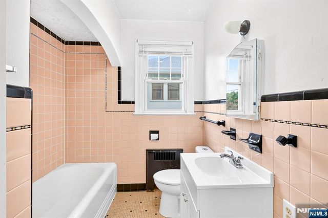 215 Terrace Avenue, Hasbrouck Heights, NJ 07604