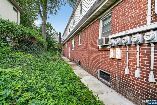 215 Terrace Avenue, Hasbrouck Heights, NJ 07604