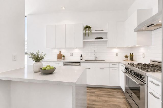 1211 Caroline Street 1408, Houston, TX 77002
