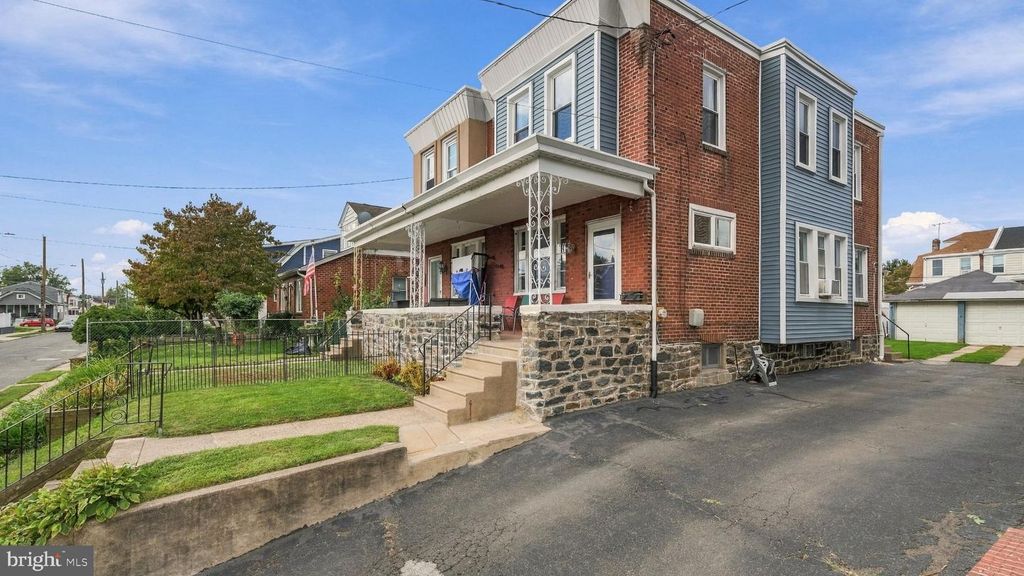 7524 LAWNDALE AVE, PHILADELPHIA, PA 19111 — exterior