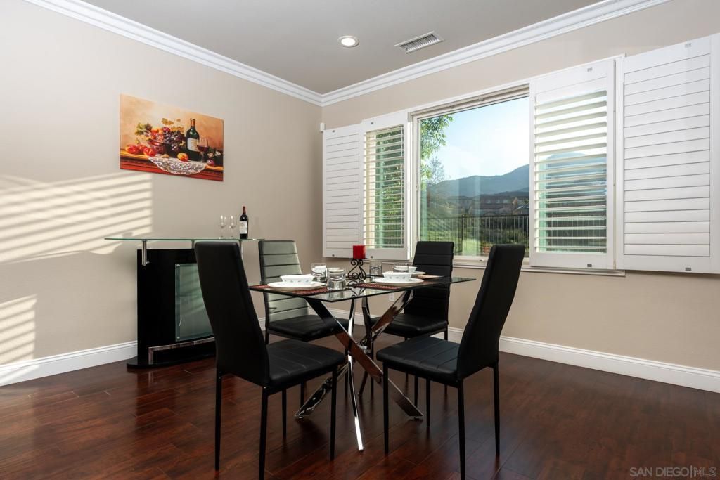 Image 12 of property listing at 11727 Coriander Way, Corona, CA 92883