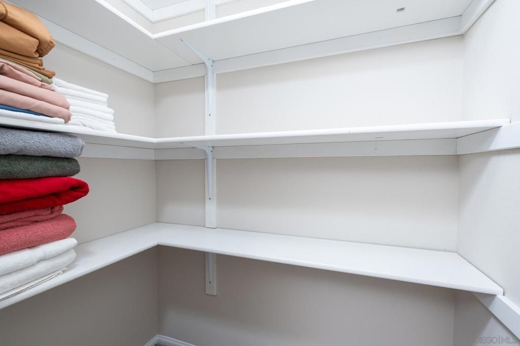 Image 37 of property listing at 11727 Coriander Way, Corona, CA 92883