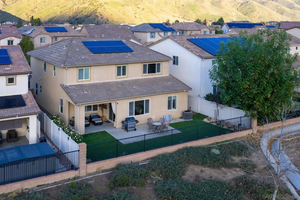 Image 41 of property listing at 11727 Coriander Way, Corona, CA 92883