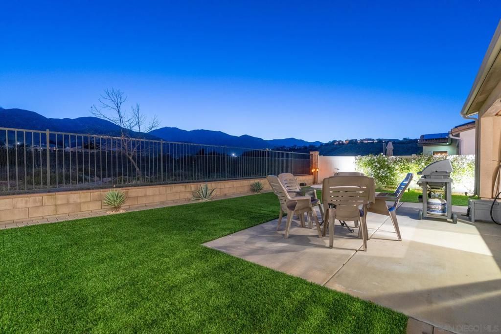 Image 50 of property listing at 11727 Coriander Way, Corona, CA 92883