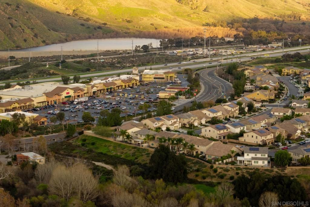 Image 60 of property listing at 11727 Coriander Way, Corona, CA 92883