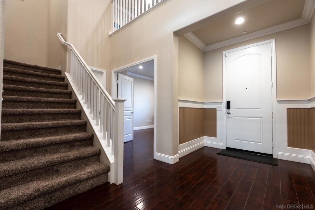 Image 9 of property listing at 11727 Coriander Way, Corona, CA 92883