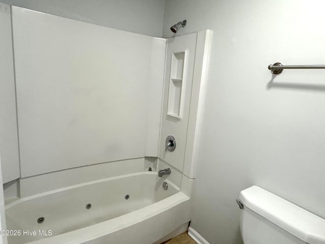 1811 Savannah Court, Wilmington, NC 28403