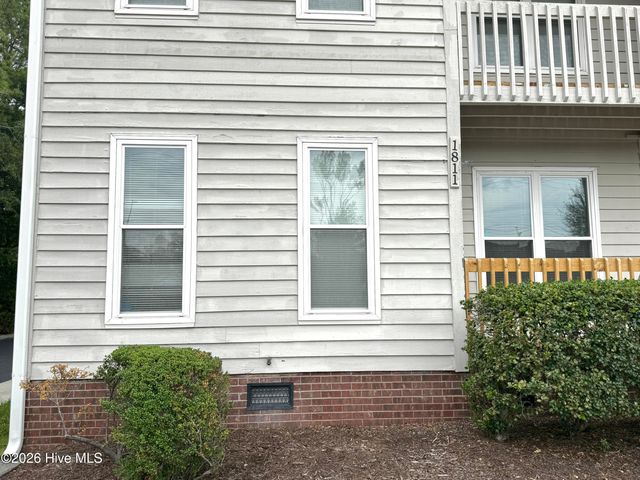 1811 Savannah Court, Wilmington, NC 28403