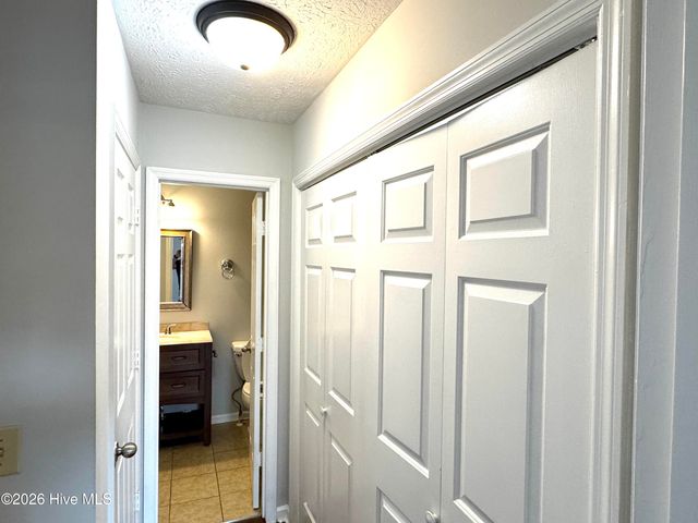 1811 Savannah Court, Wilmington, NC 28403