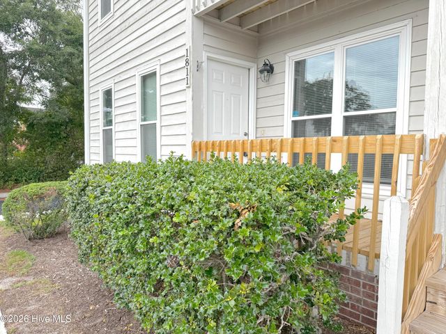 1811 Savannah Court, Wilmington, NC 28403