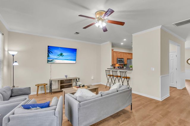 213 Hemingway Circle, Summerville, SC 29483
