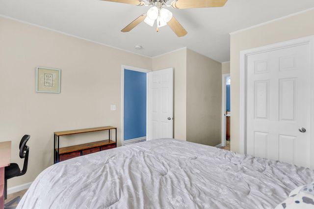 213 Hemingway Circle, Summerville, SC 29483