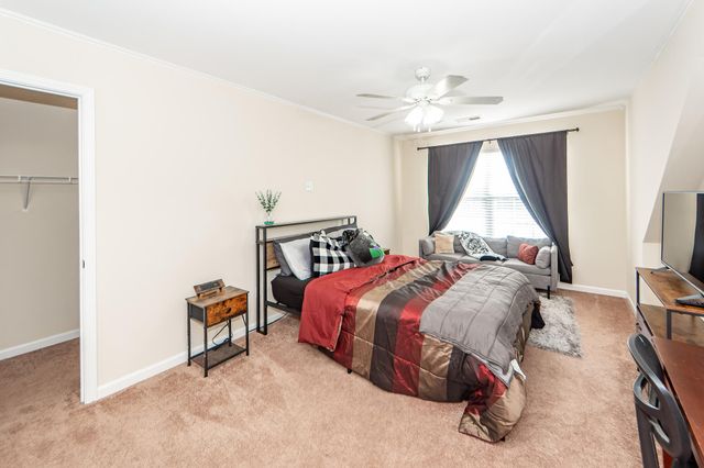 213 Hemingway Circle, Summerville, SC 29483
