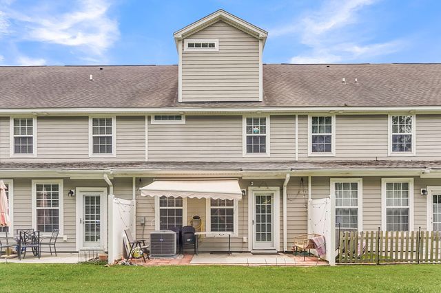 213 Hemingway Circle, Summerville, SC 29483