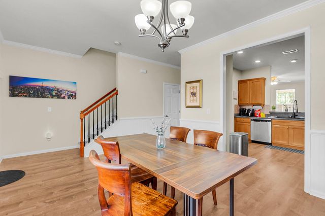 213 Hemingway Circle, Summerville, SC 29483