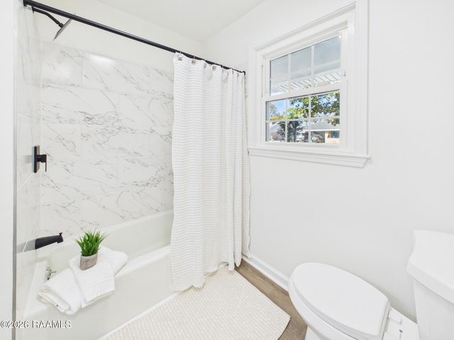 306 Montreal Drive, Lafayette, LA 70507