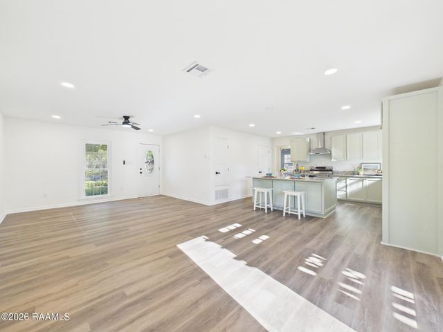 306 Montreal Drive, Lafayette, LA 70507