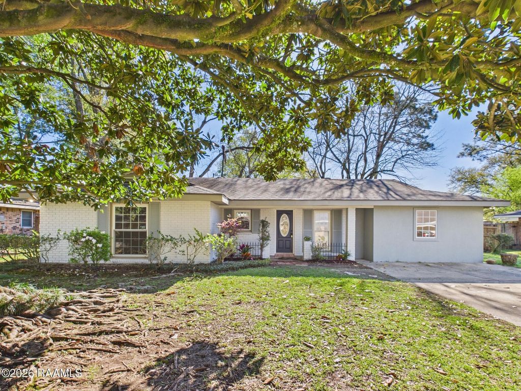 306 Montreal Drive, Lafayette, LA 70507