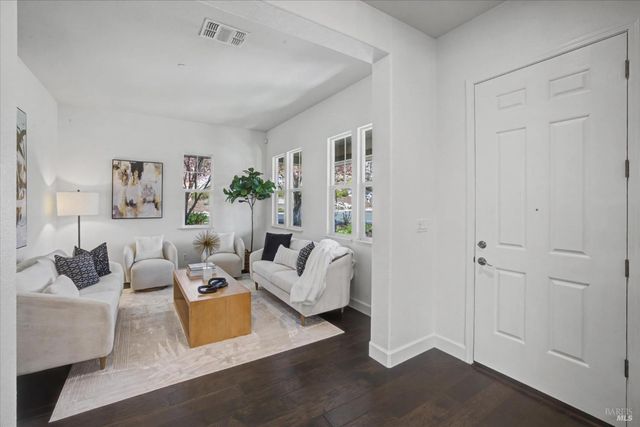 1203 Peppergrass St, Napa, CA 94559