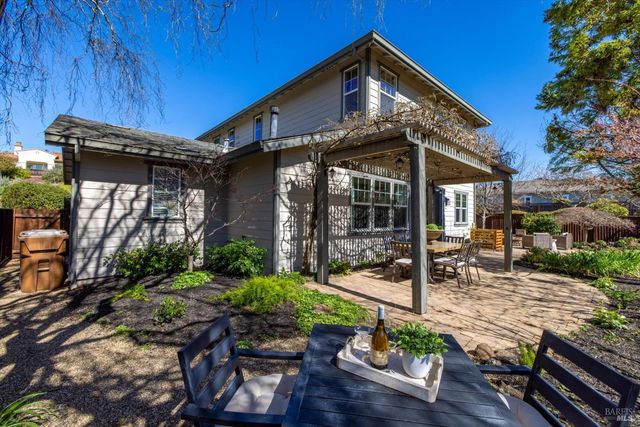 1203 Peppergrass St, Napa, CA 94559