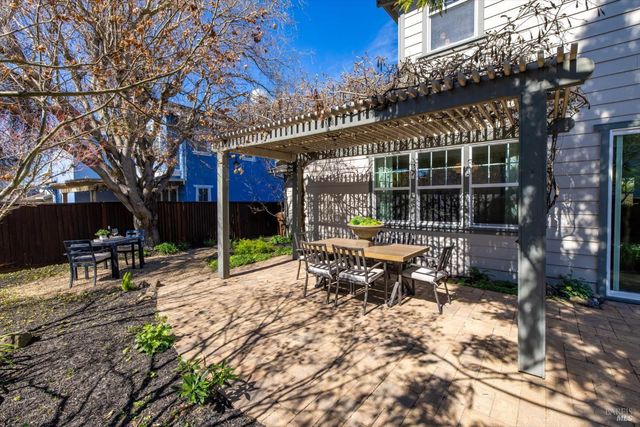 1203 Peppergrass St, Napa, CA 94559