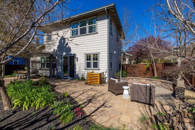 1203 Peppergrass St, Napa, CA 94559