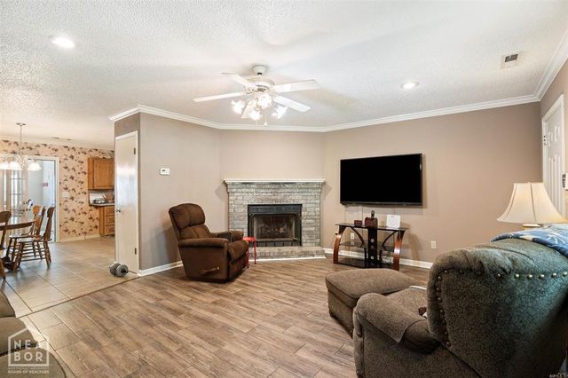 5700 Southview Drive, Jonesboro, AR 72404