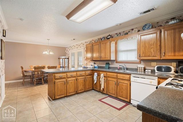 5700 Southview Drive, Jonesboro, AR 72404