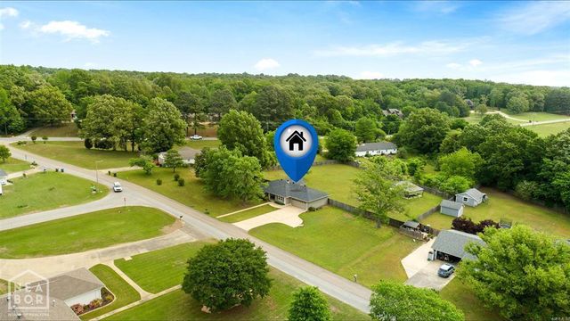 5700 Southview Drive, Jonesboro, AR 72404