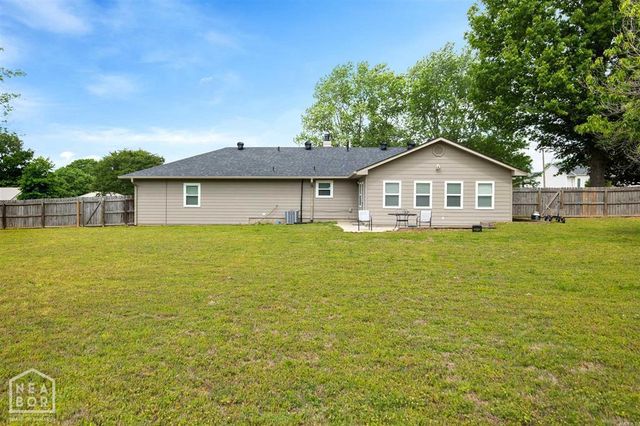 5700 Southview Drive, Jonesboro, AR 72404