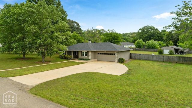 5700 Southview Drive, Jonesboro, AR 72404