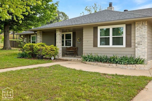 5700 Southview Drive, Jonesboro, AR 72404