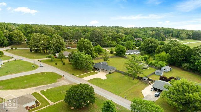 5700 Southview Drive, Jonesboro, AR 72404