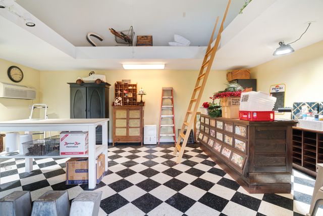 3116 Stillhouse Road, Paris, TX 75462