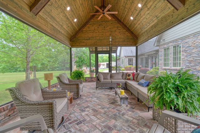 3116 Stillhouse Road, Paris, TX 75462